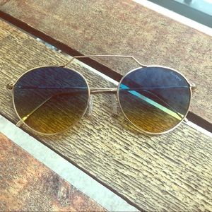 Illesteva gold frame aviator sunglasses